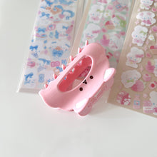 Load image into Gallery viewer, Baby Pink Bear Claw Clip
